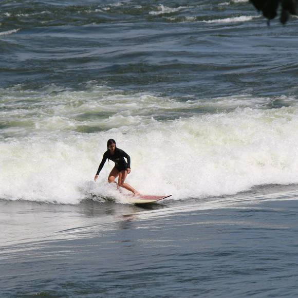 Meet your Posher, Frédérique - Picture 1 of 1